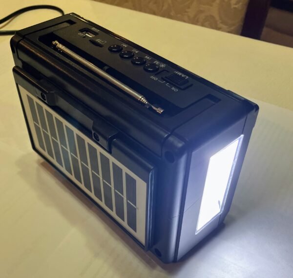Radio Parlante Bluetooth Recargable Panel Solar + Linterna